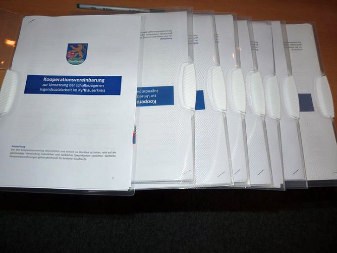 Kooperationsvereinbarungen unterzeichnet (Foto: Karl-Heinz Herrmann) Kooperationsvereinbarungen unterzeichnet (Foto: Karl-Heinz Herrmann)