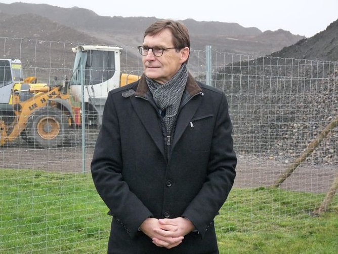 Begr&uuml;nung der R&uuml;ckstandshalde (Foto: Karl-Heinz Herrmann)