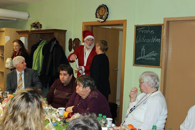 Weihnachtliches im Verband (Foto: Karl-Heinz Herrmann) Weihnachtliches im Verband (Foto: Karl-Heinz Herrmann)