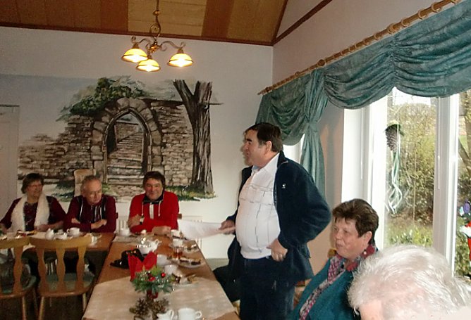 B&uuml;rgermeister w&uuml;rdigten Wirken des VdK (Foto: Bernd Reiber)