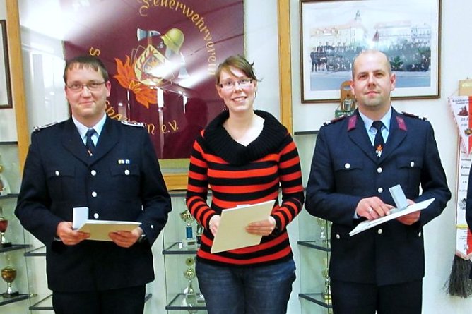 Jahreshauptversammlung bei Feuerwehr (Foto: Günter Herting) Jahreshauptversammlung bei Feuerwehr (Foto: Günter Herting)