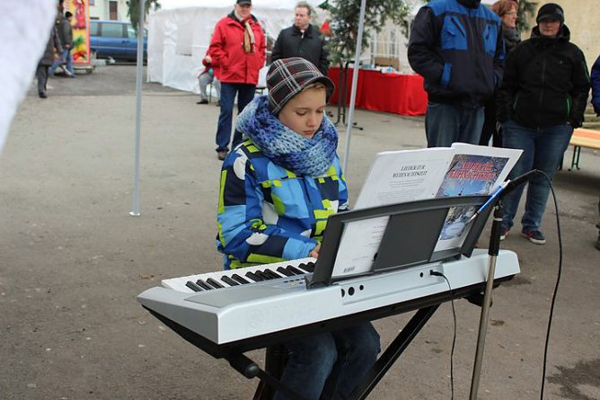 Goldener Mittelweg (Foto: Karl-Heinz Herrmann) Goldener Mittelweg (Foto: Karl-Heinz Herrmann)