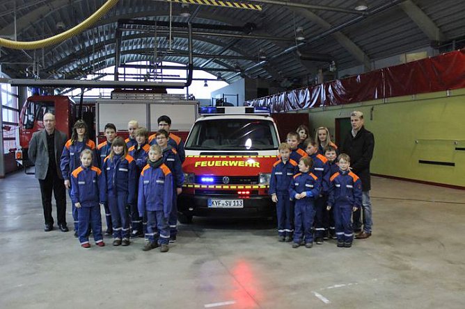 Mit Knall übergeben (Foto: Karl-Heinz Herrmann) Mit Knall übergeben (Foto: Karl-Heinz Herrmann)