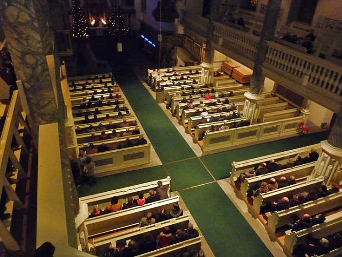 Stimmungsvoll ausgeklungen (Foto: Karl-Heinz Herrmann) Stimmungsvoll ausgeklungen (Foto: Karl-Heinz Herrmann)