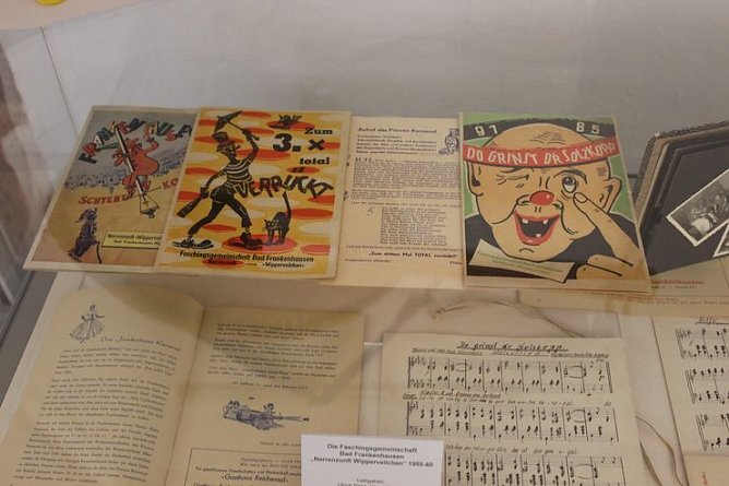 Narren im Regionalmuseum (Foto: Karl-Heinz Herrmann) Narren im Regionalmuseum (Foto: Karl-Heinz Herrmann)