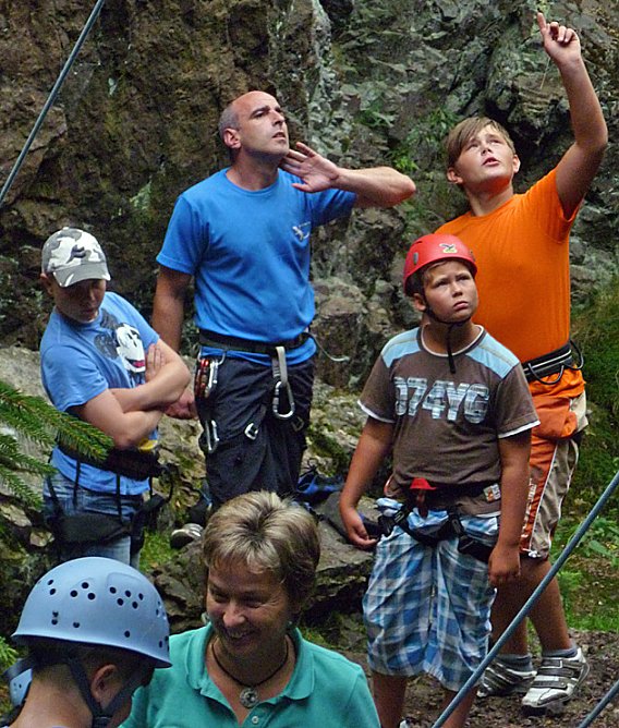 Kletterabenteuer im Thüringer Wald (Foto: Kreisjugendring - Greußen) Kletterabenteuer im Thüringer Wald (Foto: Kreisjugendring - Greußen)