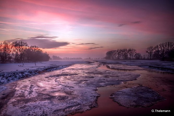Dienstagabend am Schiedunger Teich (Foto: Gernot Thelemann)