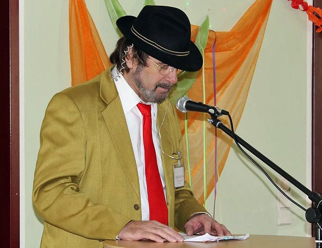 Wieder n&auml;rrisch gefr&uuml;hst&uuml;ckt (Foto: Karl-Heinz Herrmann)