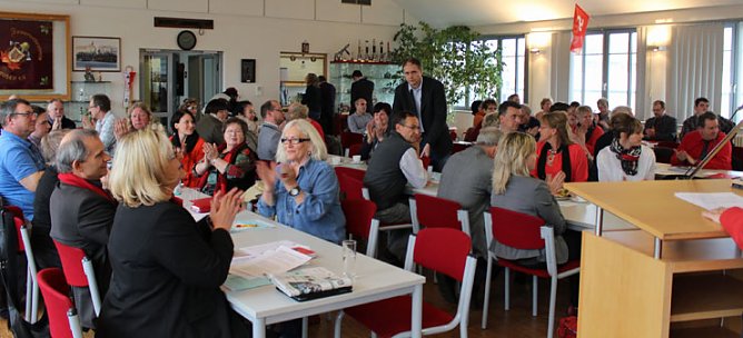 Das WIR entscheidet – (Foto: Karl-Heinz Herrmann) Das WIR entscheidet – (Foto: Karl-Heinz Herrmann)