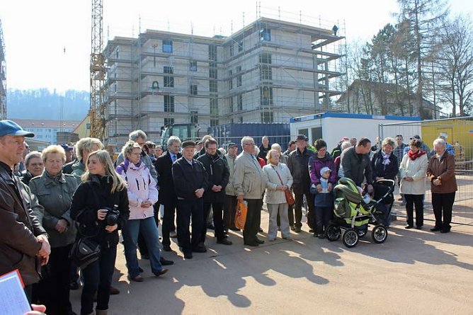 Vorfreude auf neue Wohnung (Foto: Karl-Heinz Herrmann) Vorfreude auf neue Wohnung (Foto: Karl-Heinz Herrmann)