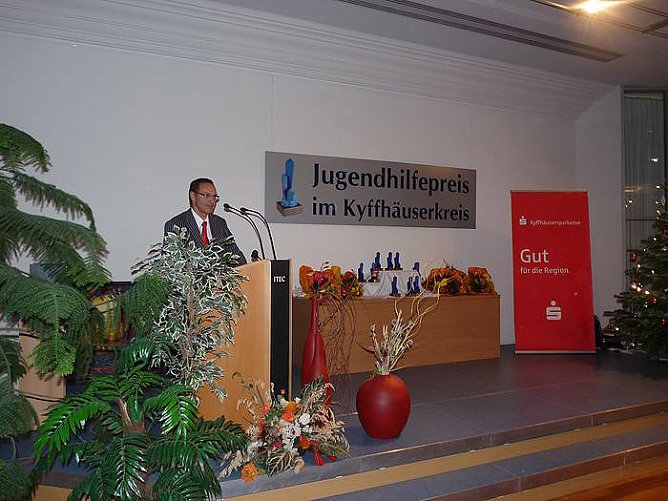 Jugendhilfepreis 2008 (Foto: Karl-Heinz Herrmann) Jugendhilfepreis 2008 (Foto: Karl-Heinz Herrmann)