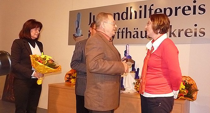 Jugendhilfepreis 2008 (Foto: Karl-Heinz Herrmann) Jugendhilfepreis 2008 (Foto: Karl-Heinz Herrmann)