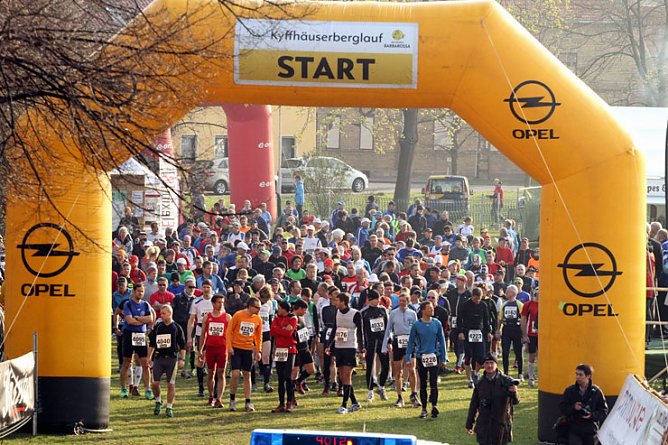 Warten auf den START (Foto: Fototeam Müller) Warten auf den START (Foto: Fototeam Müller)