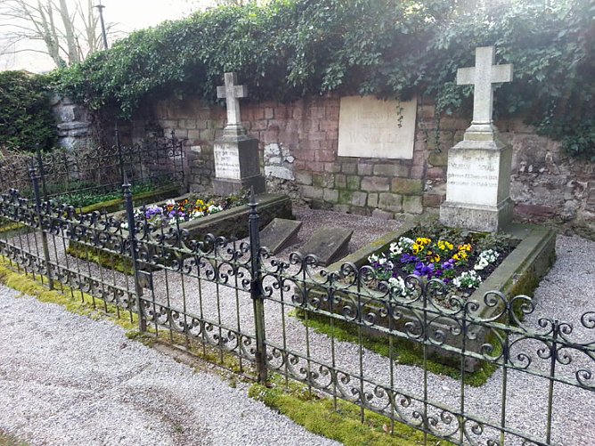 Frühjahresputz der CDU im Botanischen Garten (Foto: CDU Bad Frankenhausen) Frühjahresputz der CDU im Botanischen Garten (Foto: CDU Bad Frankenhausen)