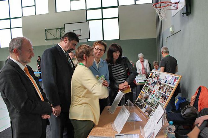 Seniorentag gut genutzt? (Foto: Karl-Heinz Herrmann) Seniorentag gut genutzt? (Foto: Karl-Heinz Herrmann)