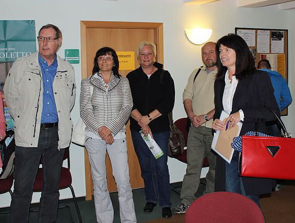 Erster öffentlicher Bücherschrank (Foto: Karl-Heinz Herrmann) Erster öffentlicher Bücherschrank (Foto: Karl-Heinz Herrmann)