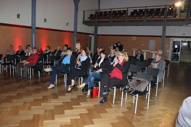 Über den Aufbau Ost (Foto: Karl-Heinz Herrmann) Über den Aufbau Ost (Foto: Karl-Heinz Herrmann)