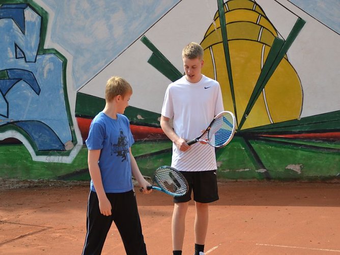 Neumitglieder, gute Laune & optimales Grillwetter� (Foto: Marcel Fromm)