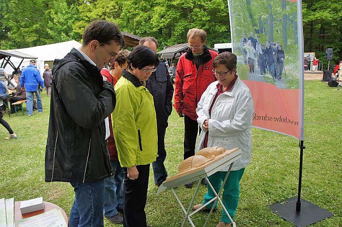 Hoher Besuch beim Erlebnistag Hohe Schrecke (Foto: "Hohe Schrecke � Alter Wald mit Zukunft")