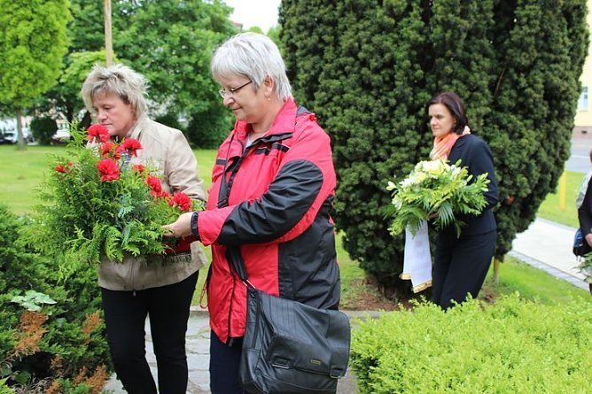 Der Opfer gedacht (Foto: Karl-Heinz Herrmann)