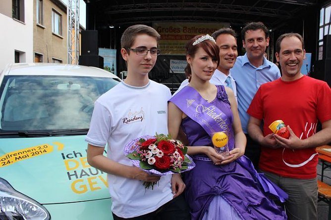 &Uuml;ber 3.000 B&auml;lle rollten  (Foto: Karl-Heinz Herrmann)