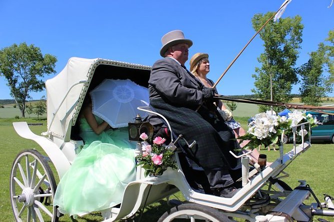 Laubkönig gekrönt (Foto: Karl-Heinz Herrmann) Laubkönig gekrönt (Foto: Karl-Heinz Herrmann)