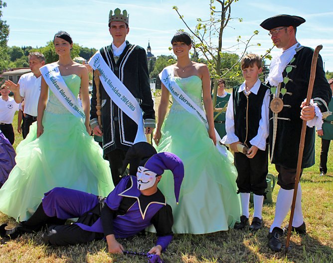 Laubkönig gekrönt (Foto: Karl-Heinz Herrmann) Laubkönig gekrönt (Foto: Karl-Heinz Herrmann)