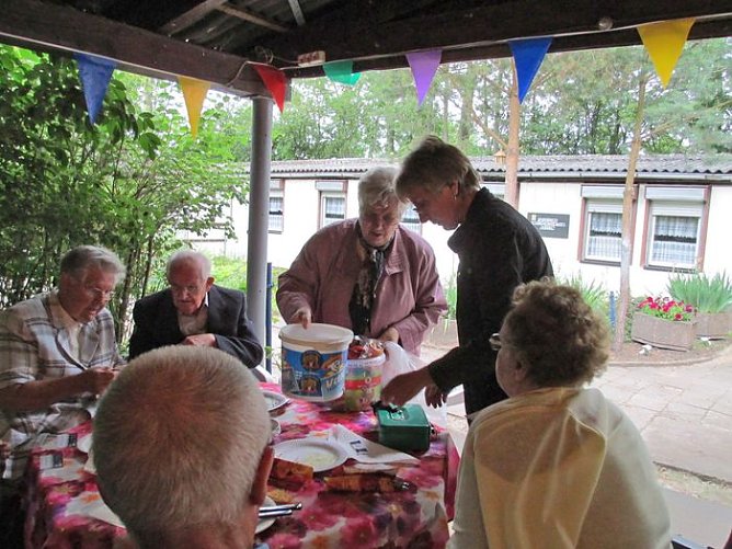 Der harte Kern kam! (Foto: Ina R&ouml;mer)