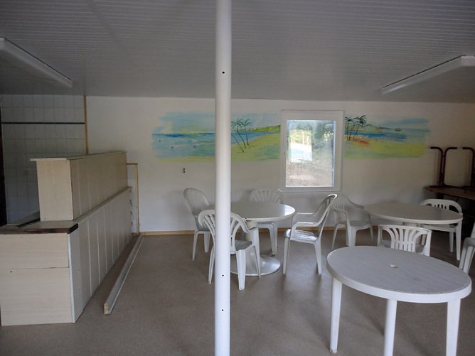 Freibad Gro&szlig;furra in neuem Glanz (Foto: Badesportverein Gro&szlig;furra)