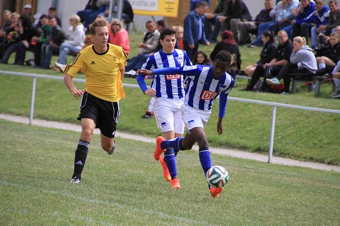 Das Sportwochenende des VfB Oldisleben... (Foto: B. Wollweber) Das Sportwochenende des VfB Oldisleben... (Foto: B. Wollweber)