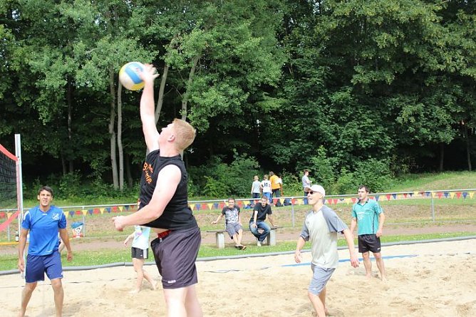 Wieder das Spiel ohne Grenzen (Foto: Karl-Heinz Herrmann)