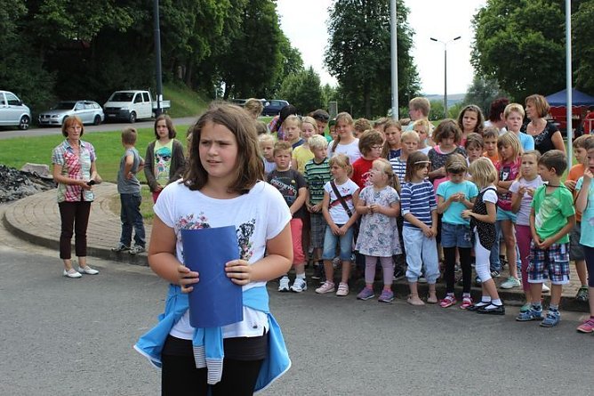 Blickfang (Eye-Catcher) eingeweiht (Foto: Karl-Heinz Herrmann) Blickfang (Eye-Catcher) eingeweiht (Foto: Karl-Heinz Herrmann)