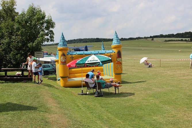 Morgen große Flugschau (Foto: Karl-Heinz Herrmann) Morgen große Flugschau (Foto: Karl-Heinz Herrmann)