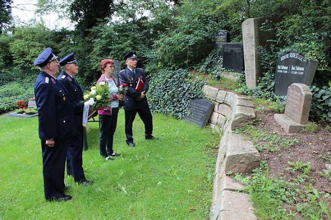Paul Volkmann gedacht (Foto: Karl-Heinz Herrmann) Paul Volkmann gedacht (Foto: Karl-Heinz Herrmann)