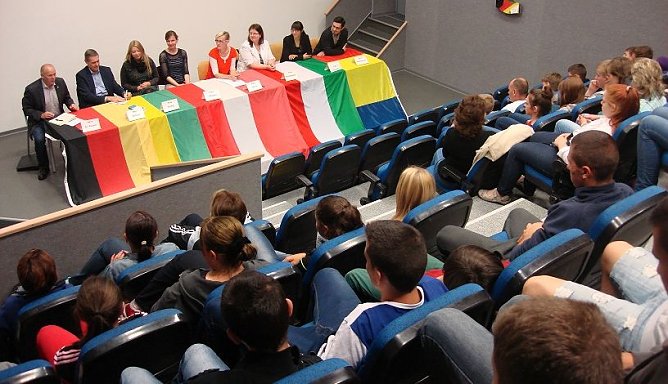 Podiumsdiskussion im Ferienpark (Foto: privat)