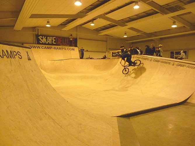 Skaterhalle Sondershausen (Foto: Karl-Heinz Herrmann) Skaterhalle Sondershausen (Foto: Karl-Heinz Herrmann)