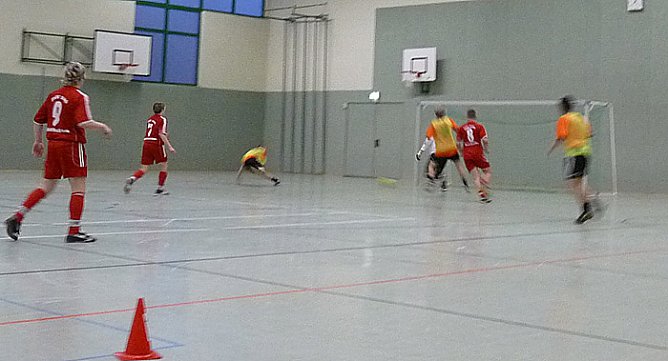 Hallenkreismeisterschaft Fußball (Foto: Karl-Heinz Herrmann) Hallenkreismeisterschaft Fußball (Foto: Karl-Heinz Herrmann)