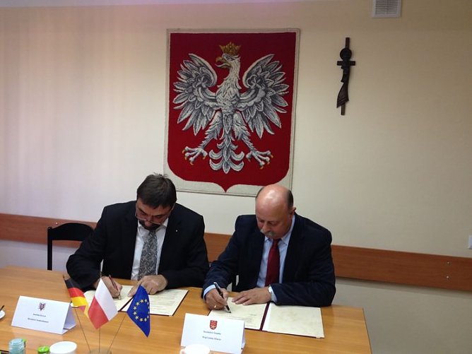 St&auml;dtepartnerschaftsvertrag unterzeichnet (Foto: Stadt Sondershausen)