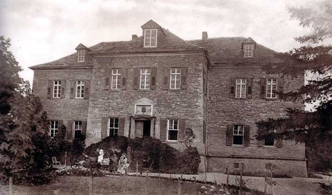 Auch Schloss Kalbsrieth l&auml;dt ein zum Tag des offenen Denkmals ein (Foto: Andreas Schm&ouml;lling)