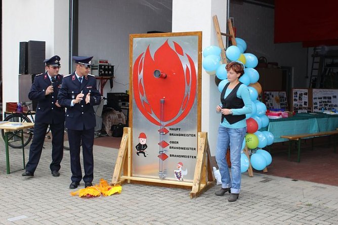 Feuerwehr hatte Tag der offenen Tür (Foto: Karl-Heinz Herrmann) Feuerwehr hatte Tag der offenen Tür (Foto: Karl-Heinz Herrmann)
