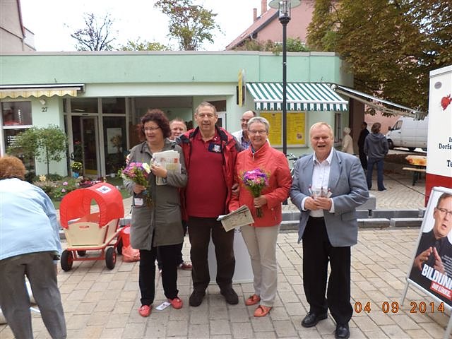 DGB-Infomobil auf Tour im Kyffhäuserkreis (Foto: DGB Kyffhäuserkreis) DGB-Infomobil auf Tour im Kyffhäuserkreis (Foto: DGB Kyffhäuserkreis)