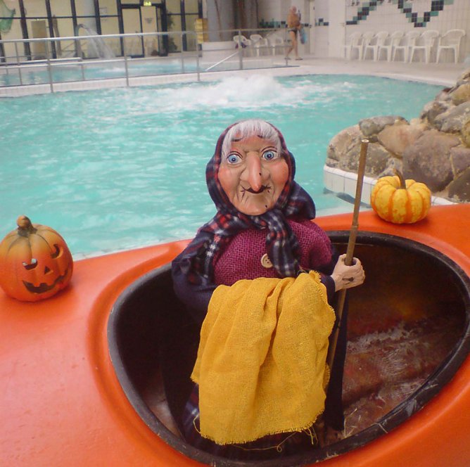 "Halloween-Kinderparty" und Ferienspaß (Foto: Stadt Bad Frankenhausen) "Halloween-Kinderparty" und Ferienspaß (Foto: Stadt Bad Frankenhausen)