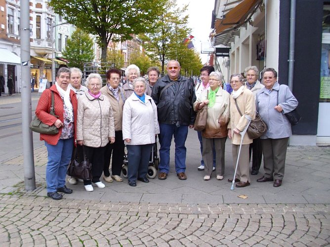 WB 4 auf Shoppingtour mit Fettbemme und Gurke (Foto: Thomas Leipold) WB 4 auf Shoppingtour mit Fettbemme und Gurke (Foto: Thomas Leipold)