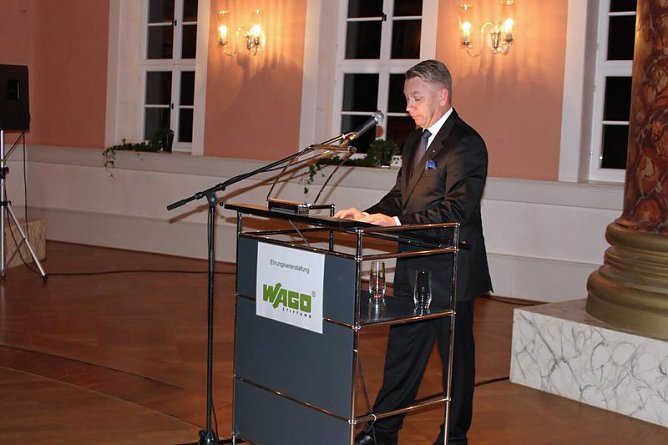 WAGO- Stiftung ehrt die 13 besten Auszubildenden (Foto: Karl-Heinz Herrmann) WAGO- Stiftung ehrt die 13 besten Auszubildenden (Foto: Karl-Heinz Herrmann)