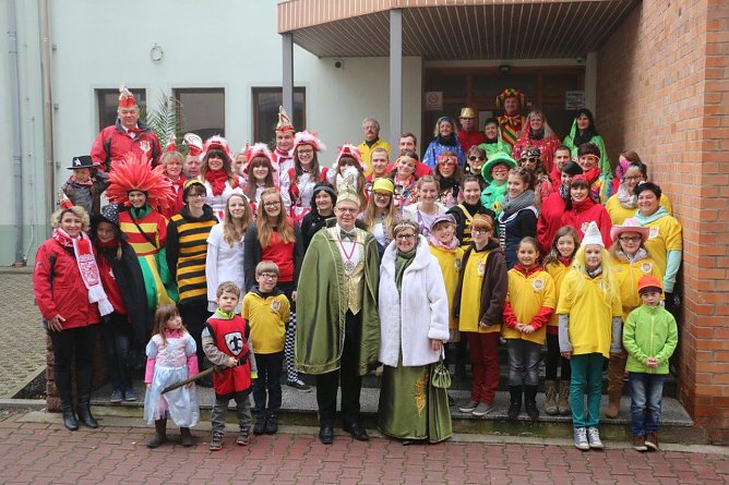 Von der Schlüsselübergabe (Foto: F. Ritter) Von der Schlüsselübergabe (Foto: F. Ritter)