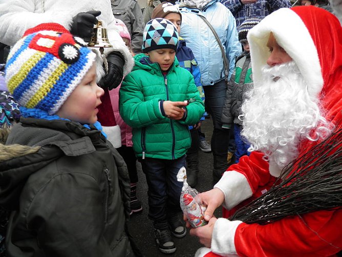 Weihnachtsmarkt in Udersleben (Foto: Antje Kuchenbecker) Weihnachtsmarkt in Udersleben (Foto: Antje Kuchenbecker)