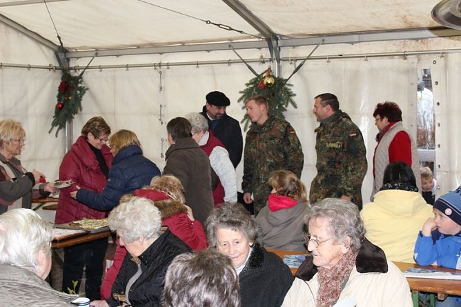 8. Tannenfest in Oberspier (Foto: Karl-Heinz Herrmann) 8. Tannenfest in Oberspier (Foto: Karl-Heinz Herrmann)