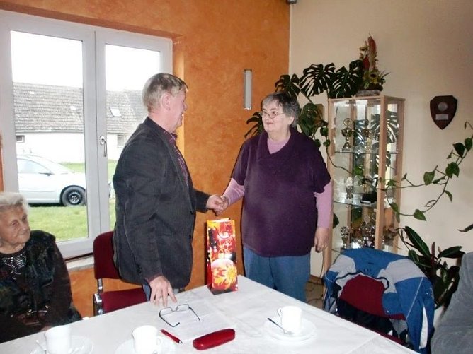 Beim VdK begann die Weihnachtszeit (Foto: Bernd Reiber)