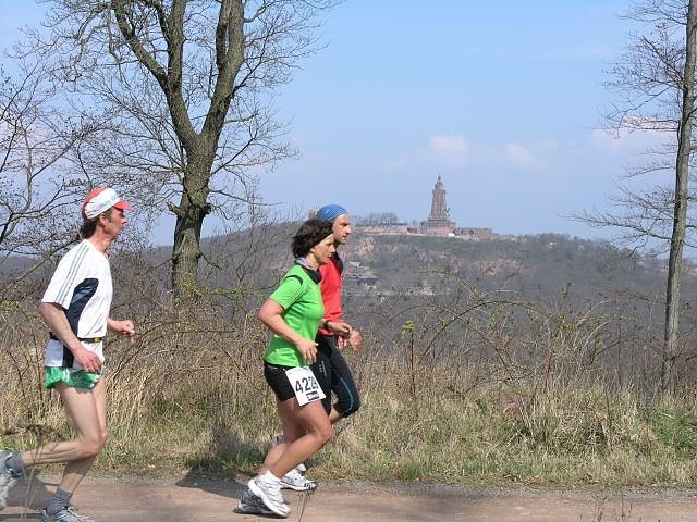 Anmeldung für den 37. Kyffhäuser – Berglauf (Foto: Stadt Bad Frankenhausen) Anmeldung für den 37. Kyffhäuser – Berglauf (Foto: Stadt Bad Frankenhausen)