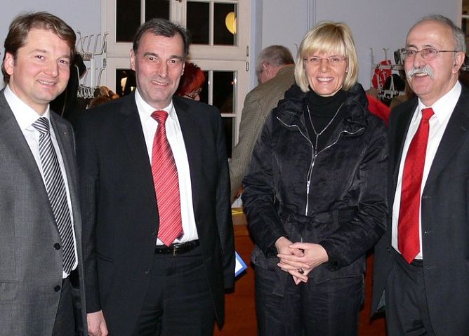 Minister lie&szlig; sich unterhalten (Foto: K&uuml;hn)